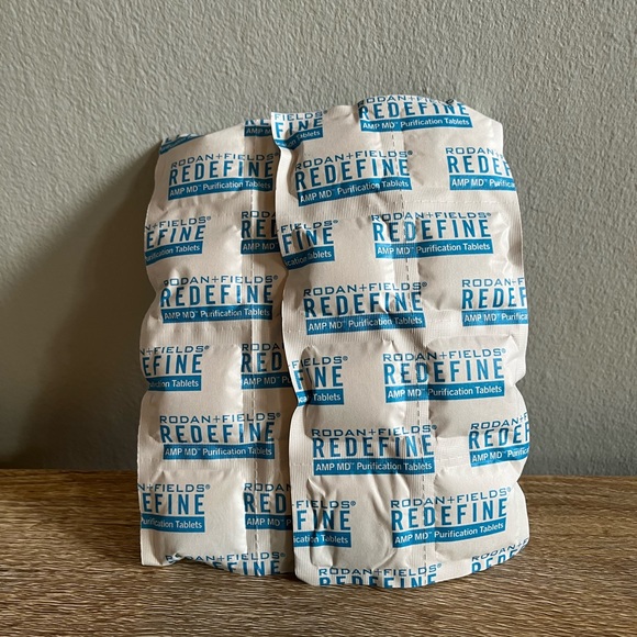 Rodan + Fields Micro-Exfoliator Roller - Picture 6 of 6